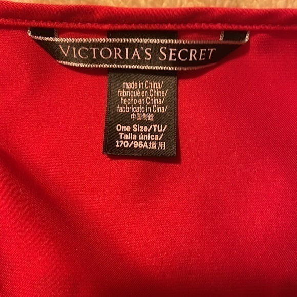 Victoria’s Secret Robe - Picture 3 of 3